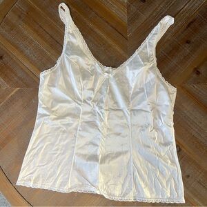 Vanity Fair‎ Soft satin Camisole